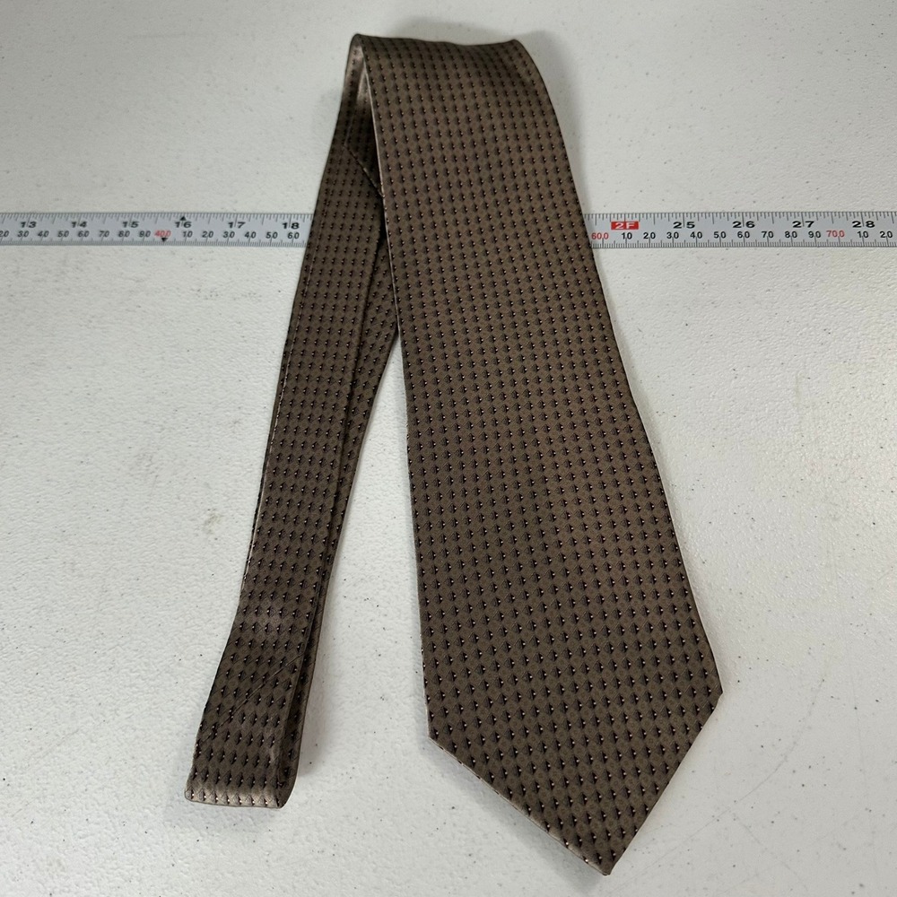 Bill Blass Men Silk Tie Necktie Taupe Brown Geometric Diamond Pattern Earth Tone